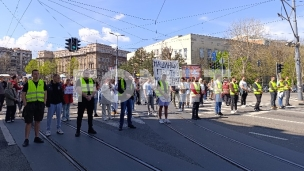Tišina, uz dobacivanje